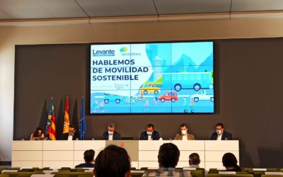 Asistimos a la mesa redonda “Hablemos de movilidad sostenible”